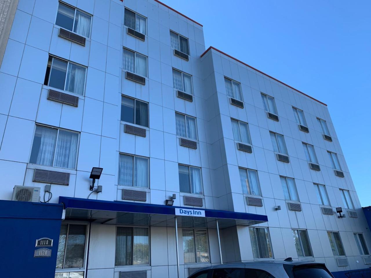 Days Inn By Wyndham Brooklyn Borough Park Nueva York Exterior foto